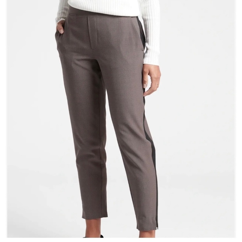 Athleta Brooklyn Ankle Pants Glen Plaid Gray Black Stripe Athletic Career